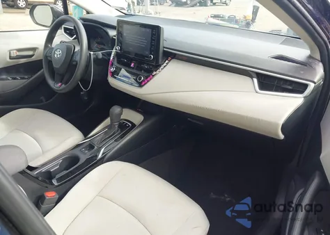 2022 Toyota Corolla Hybrid Le z USA, uszkodzony, nr VIN JTDEAMDEXNJ061793